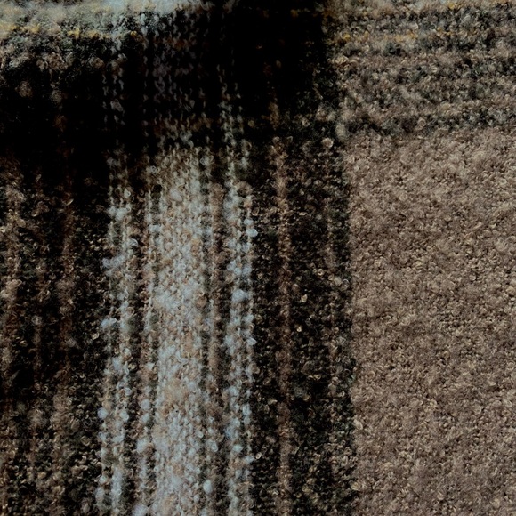 SHAWL WRAP -ONE SIZE- GREAT NEUTRAL COLORS- VERY SOFT- LIGHT TO MEDIUM WEIGHT - Picture 4 of 6